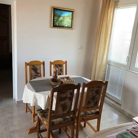 Bravo 1 George Daire *