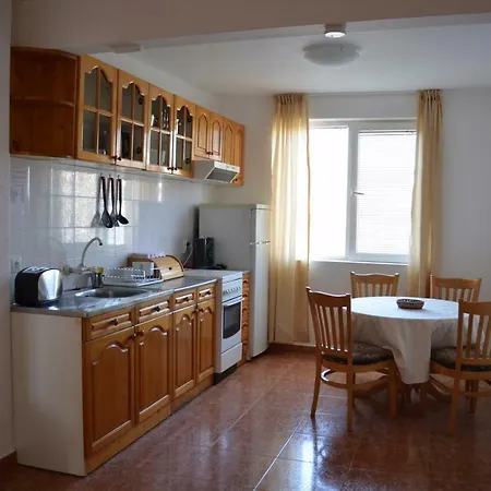 Bravo 1 George Апартаменты