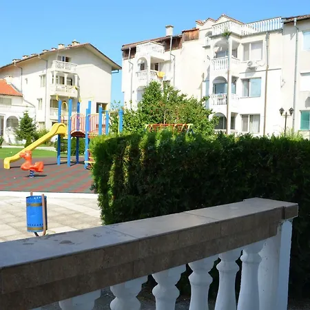 Bravo 1 George Апартаменты *