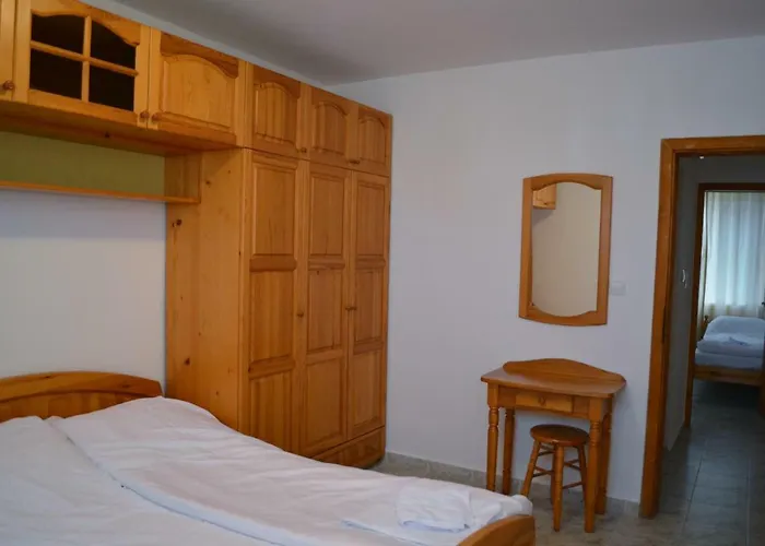 Apartment Bravo 1 George *