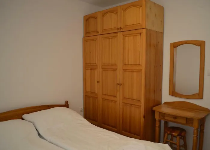 Bravo 1 George アパート *