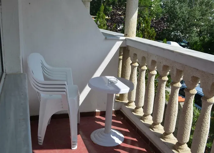 Apartment Bravo 1 George *